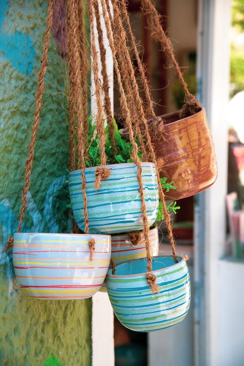 Hanging plant shelves